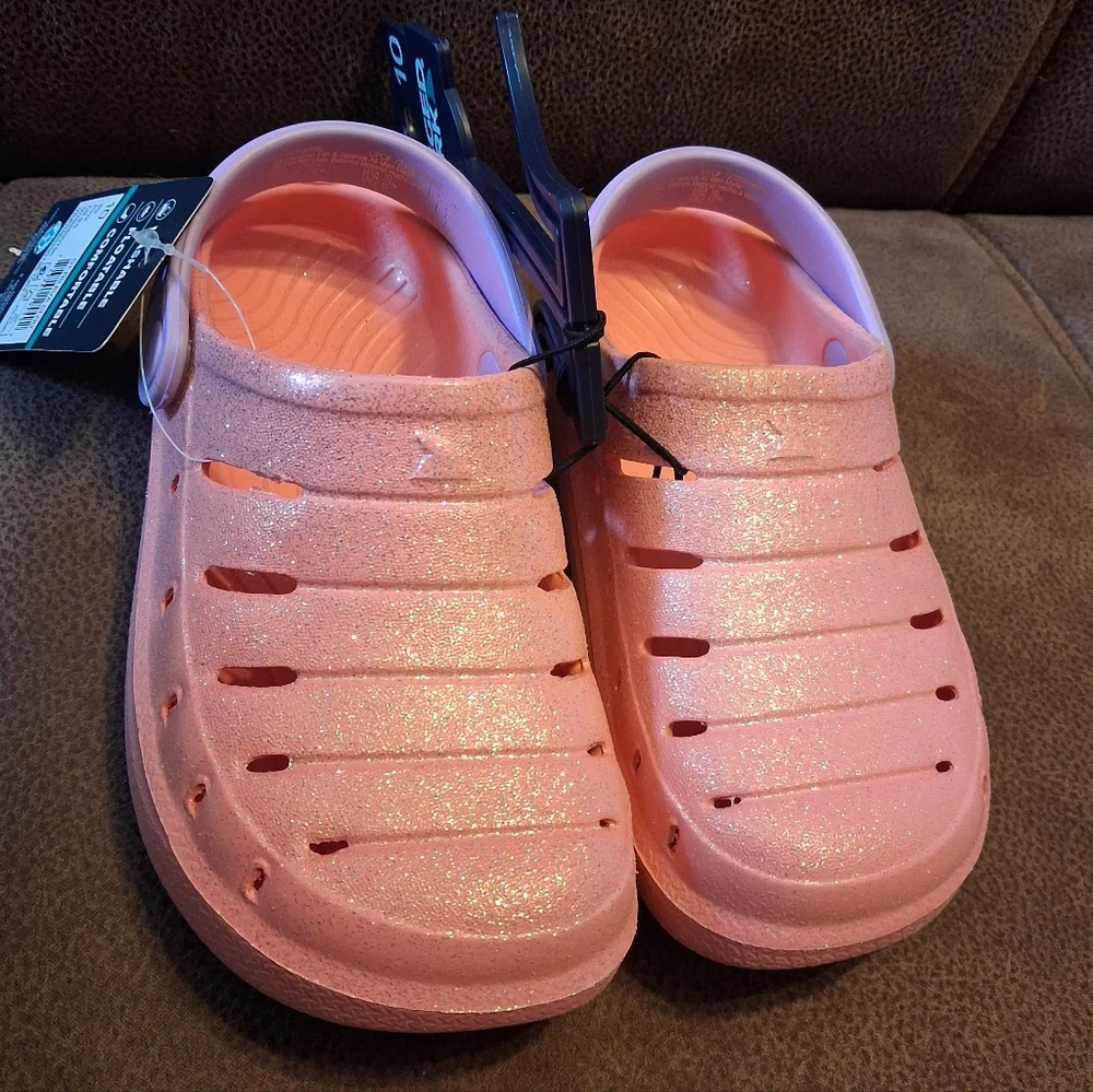 Rugged Shark Glitter Pink Kids Slip-On Clog Size 11